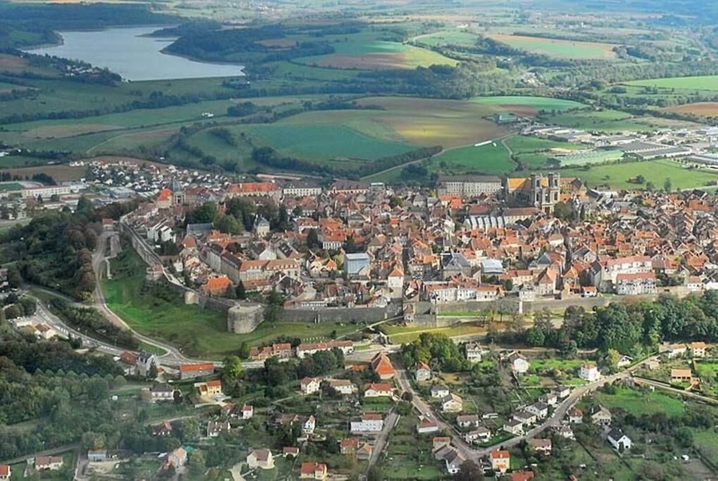 Appartement Proche Des Remparts Langres Dış mekan fotoğraf