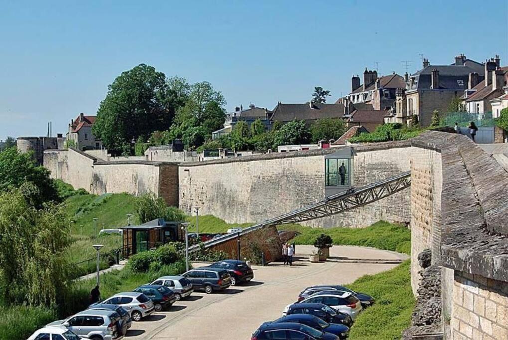 Appartement Proche Des Remparts Langres Dış mekan fotoğraf